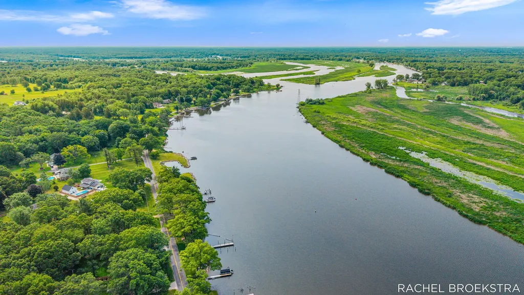 15703 Vineyard Drive Spring Lake Township MI 49456