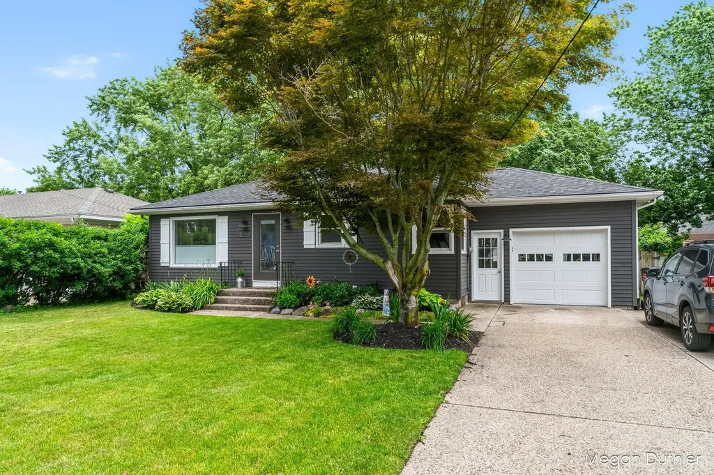 8288 Freeland Avenue SW Byron Township MI 49315