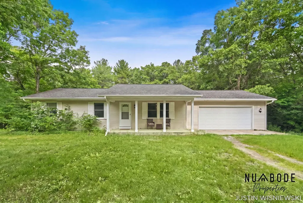 5961 N Weber Road Fruitland Township MI 49461