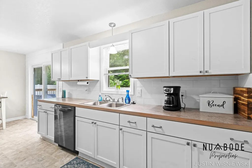 5961 N Weber Road Fruitland Township MI 49461