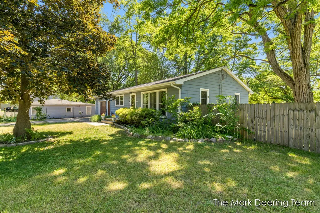 107 Elm Street Allegan City MI 49010