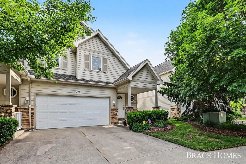 3079 Ledgestone Place NE Grand Rapids Charter Township MI 49525