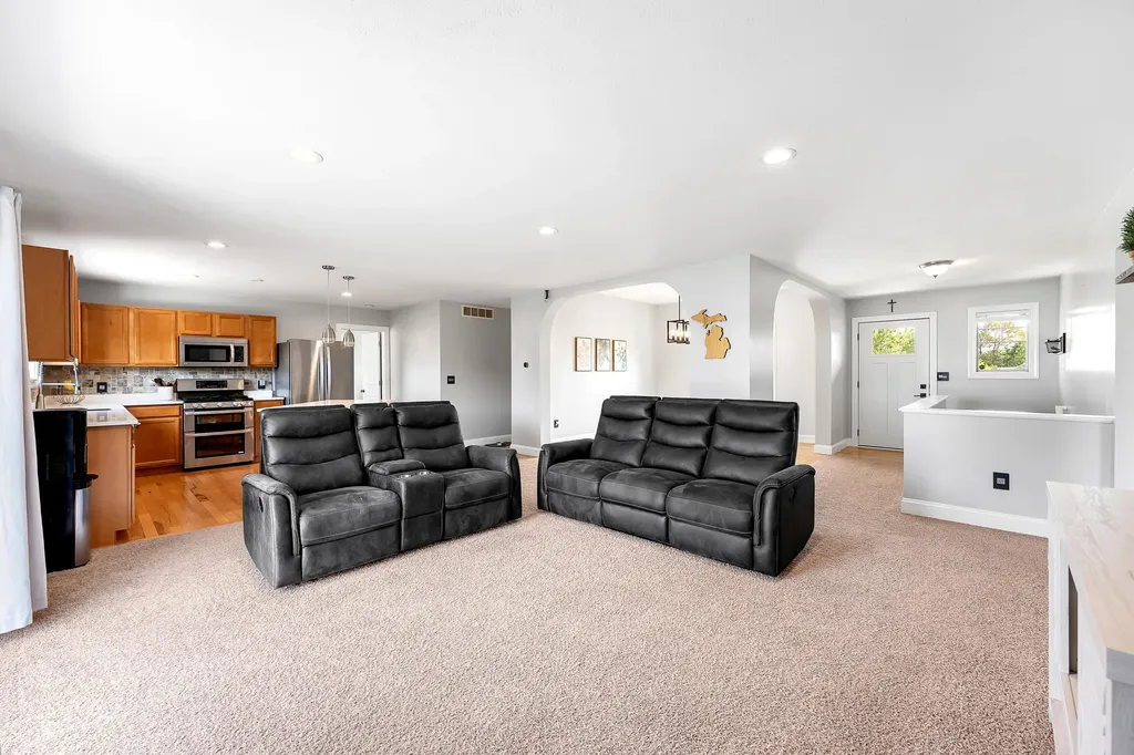 4518 Mesa Street SE Leighton Township MI 49316