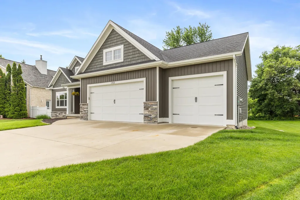 1422 Crystalline Drive SE Gaines Charter Township MI 49316