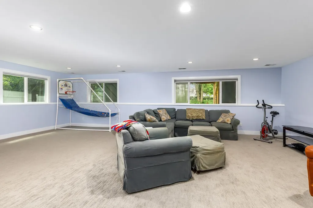 1422 Crystalline Drive SE Gaines Charter Township MI 49316
