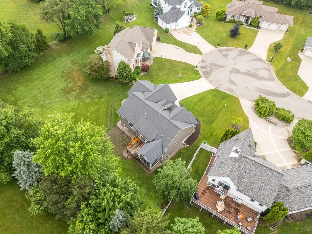 1422 Crystalline Drive SE Gaines Charter Township MI 49316