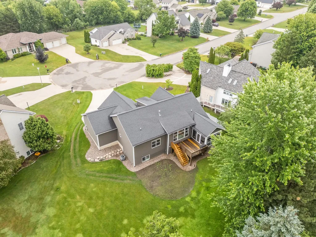 1422 Crystalline Drive SE Gaines Charter Township MI 49316