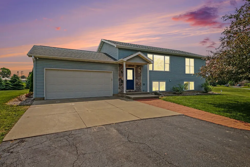 7900 Noffke Drive Thornapple Township MI 49316
