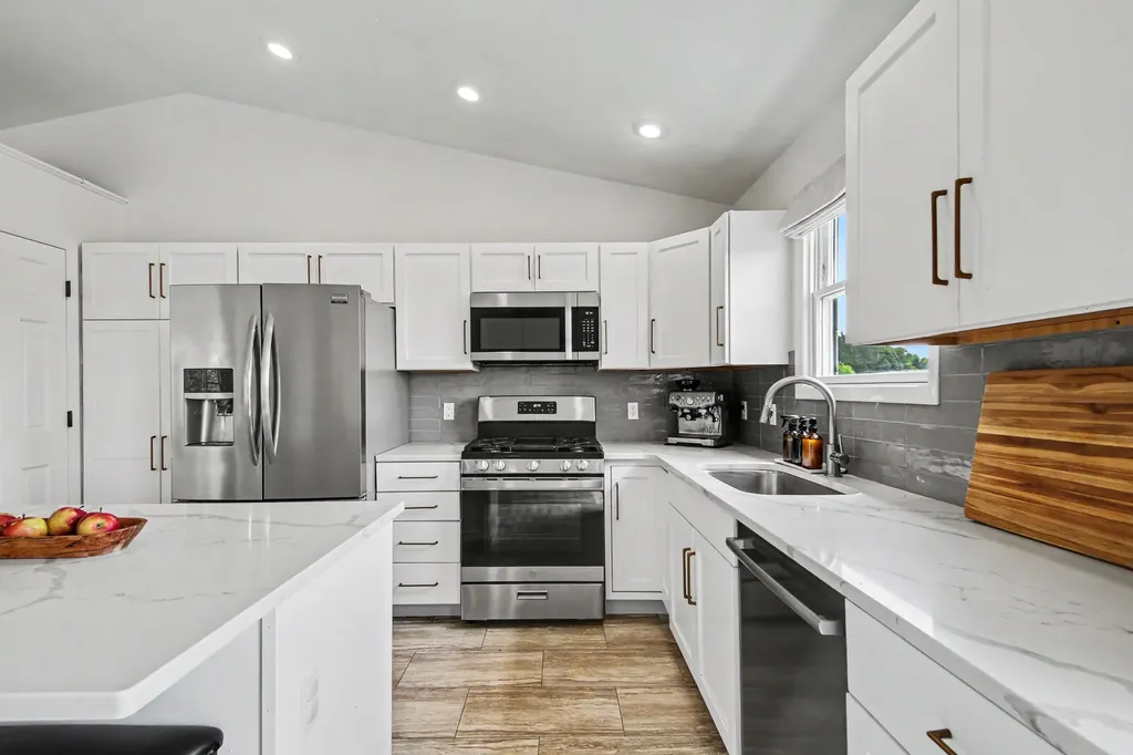 7900 Noffke Drive Thornapple Township MI 49316