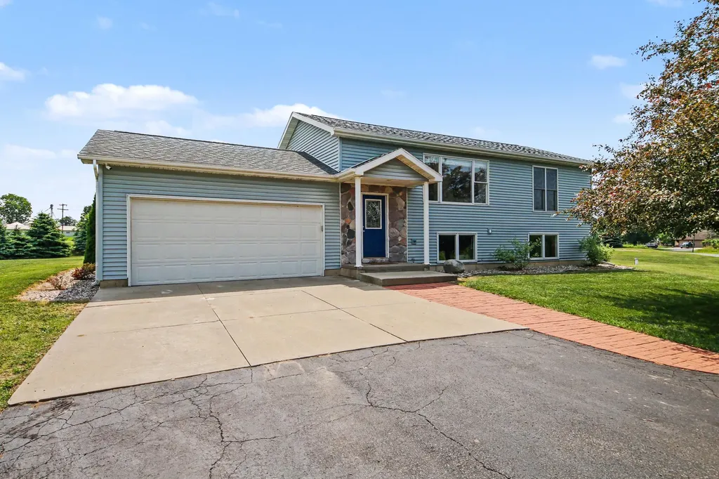 7900 Noffke Drive Thornapple Township MI 49316