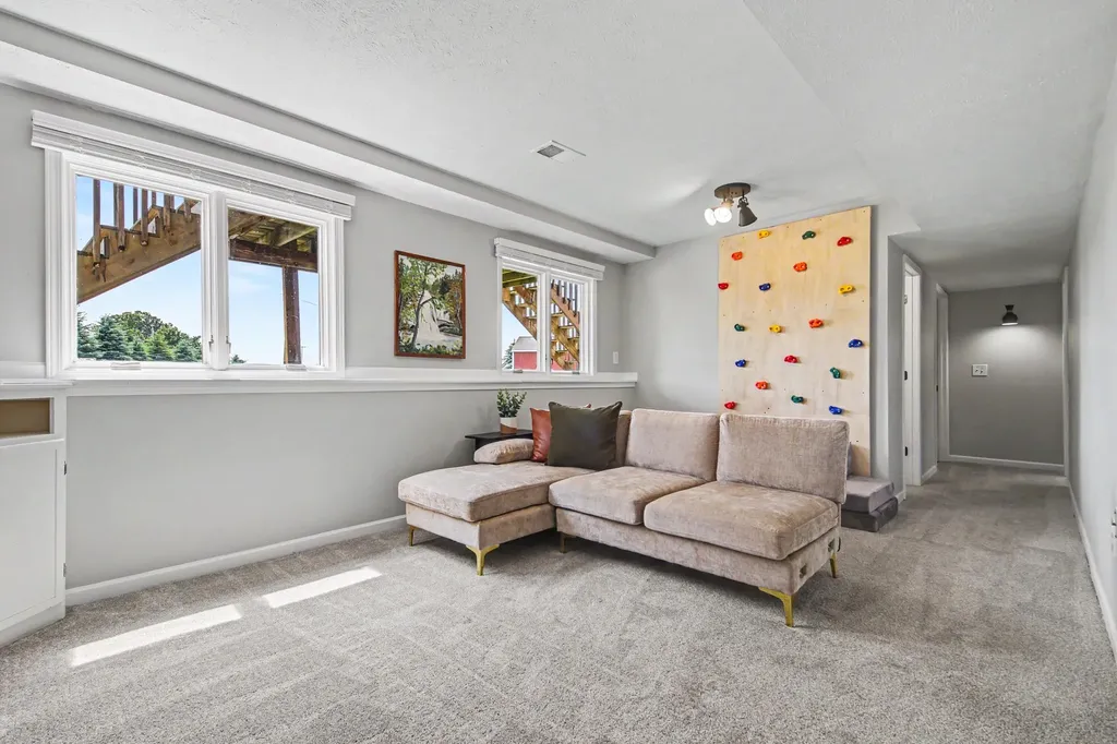7900 Noffke Drive Thornapple Township MI 49316