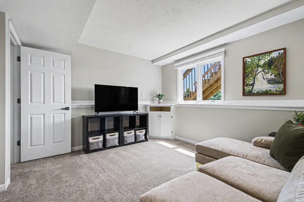 7900 Noffke Drive Thornapple Township MI 49316