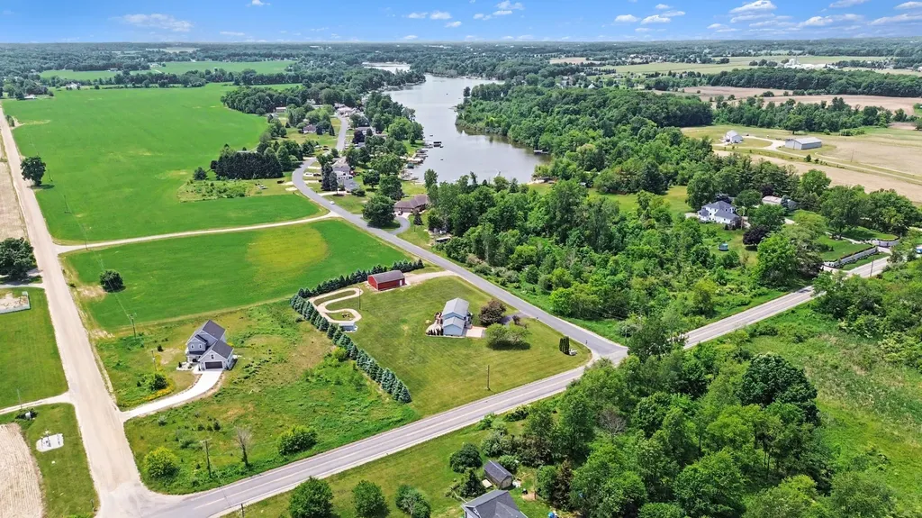 7900 Noffke Drive Thornapple Township MI 49316