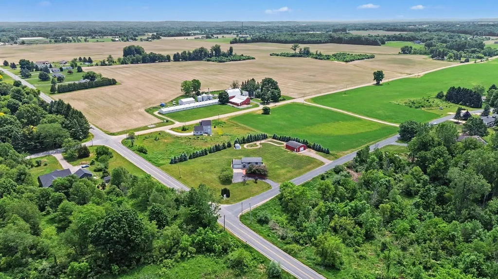 7900 Noffke Drive Thornapple Township MI 49316