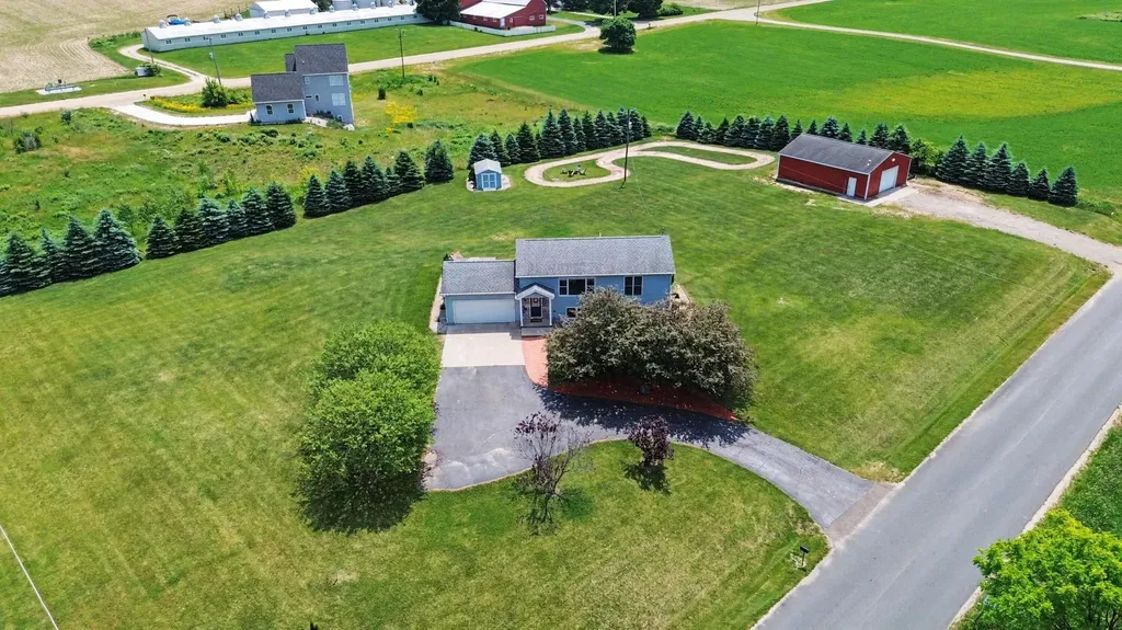 7900 Noffke Drive Thornapple Township MI 49316