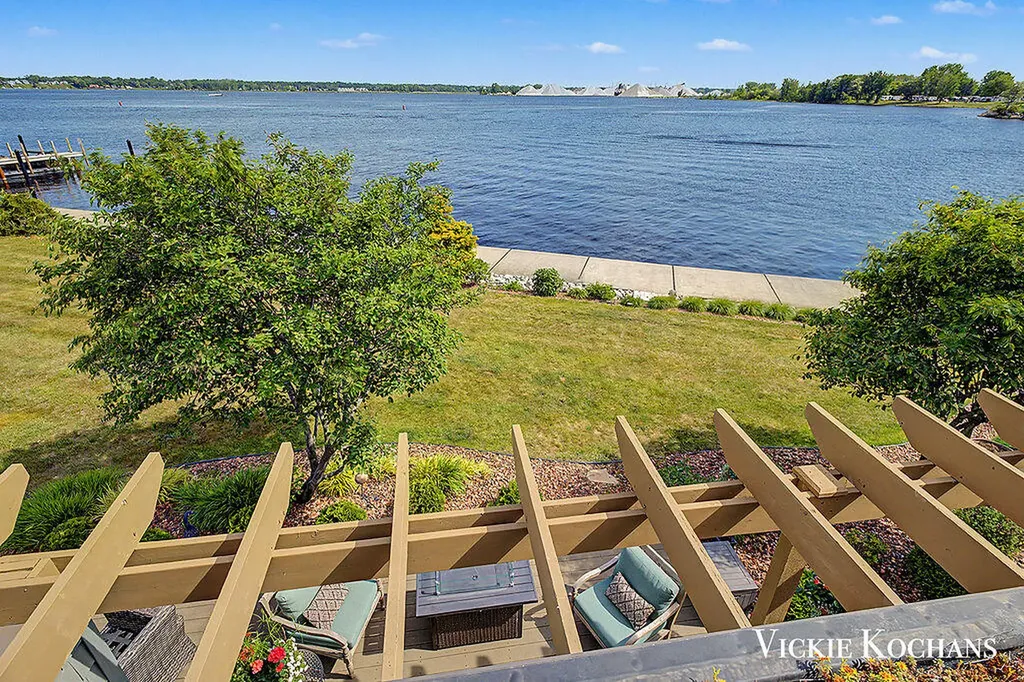 142 Viridian Drive Muskegon City MI 49440