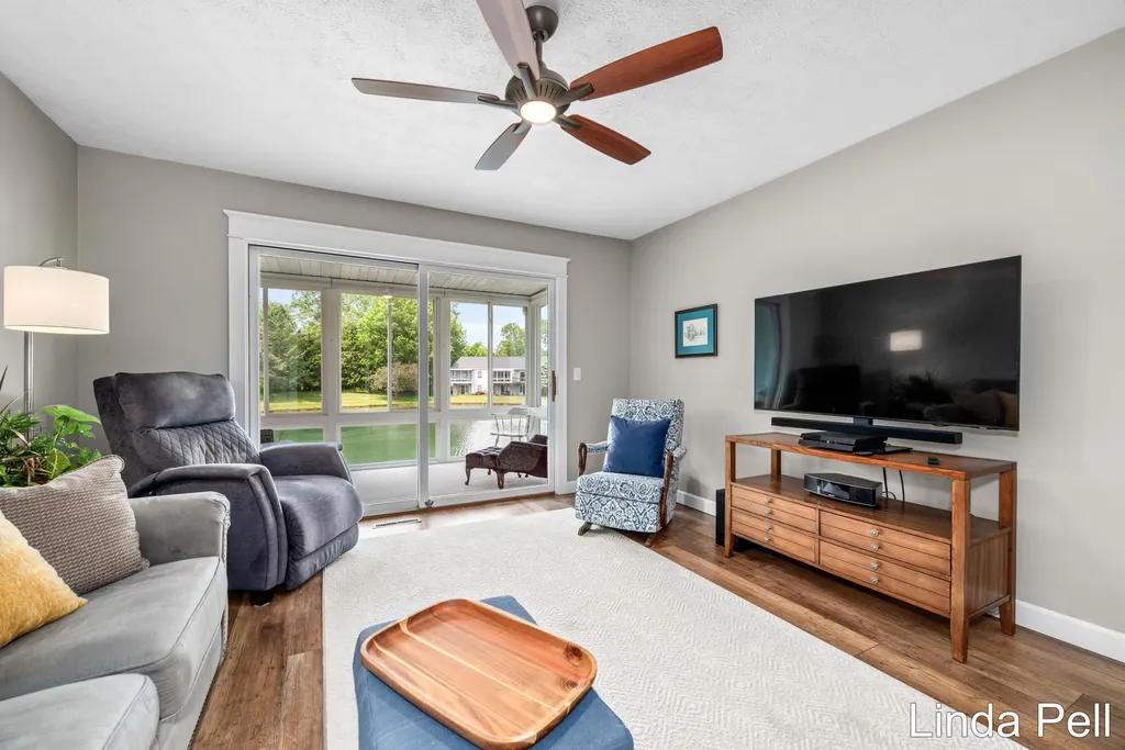 179 Laurelwood Court SW Byron Township MI 49548