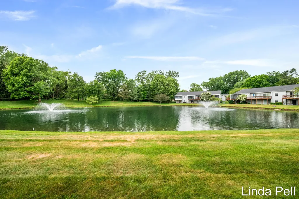 179 Laurelwood Court SW Byron Township MI 49548