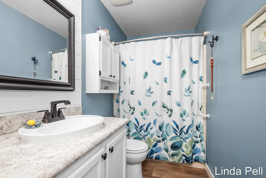 179 Laurelwood Court SW Byron Township MI 49548