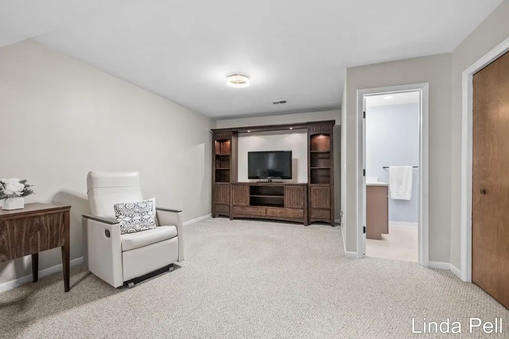 179 Laurelwood Court SW Byron Township MI 49548