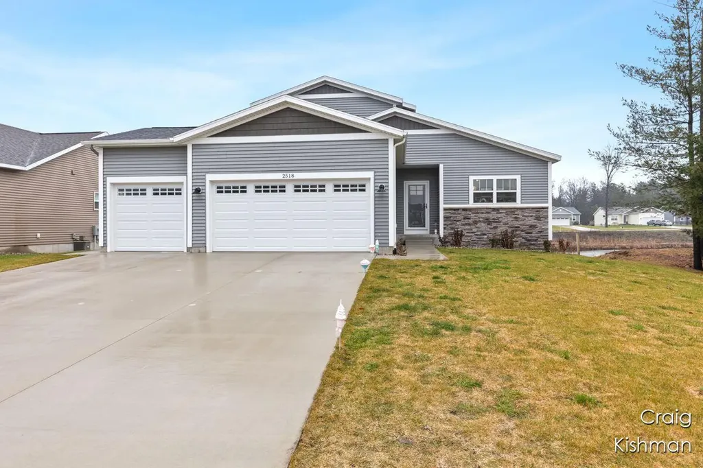 2518 Odawa Trail Fruitport Charter Township MI 49444