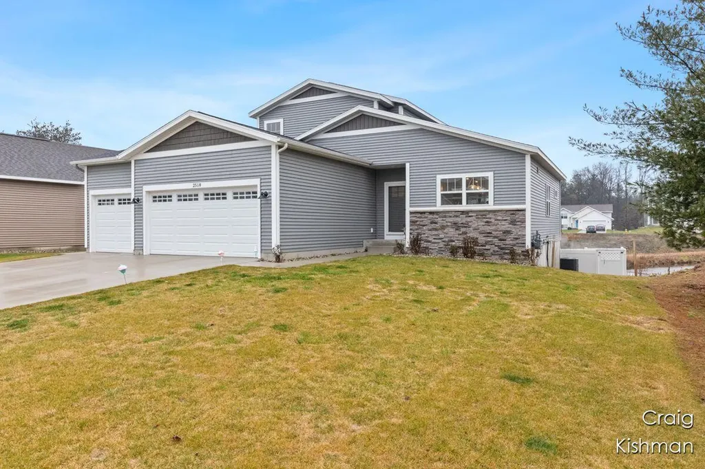 2518 Odawa Trail Fruitport Charter Township MI 49444