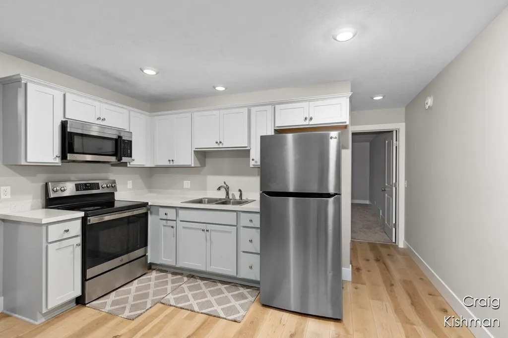 2518 Odawa Trail Fruitport Charter Township MI 49444