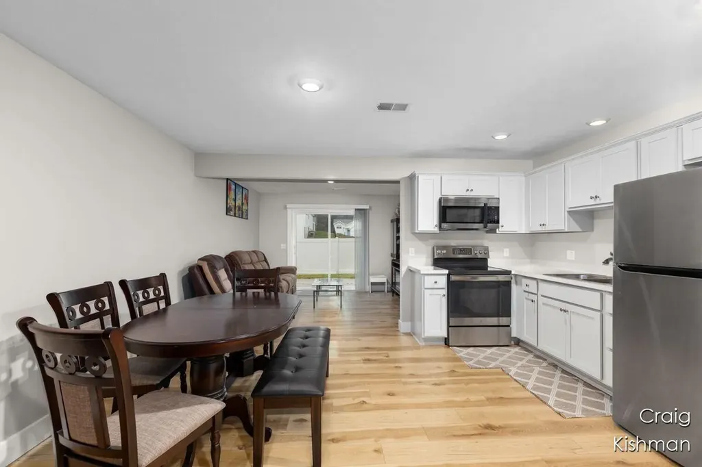 2518 Odawa Trail Fruitport Charter Township MI 49444