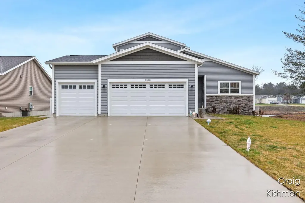 2518 Odawa Trail Fruitport Charter Township MI 49444