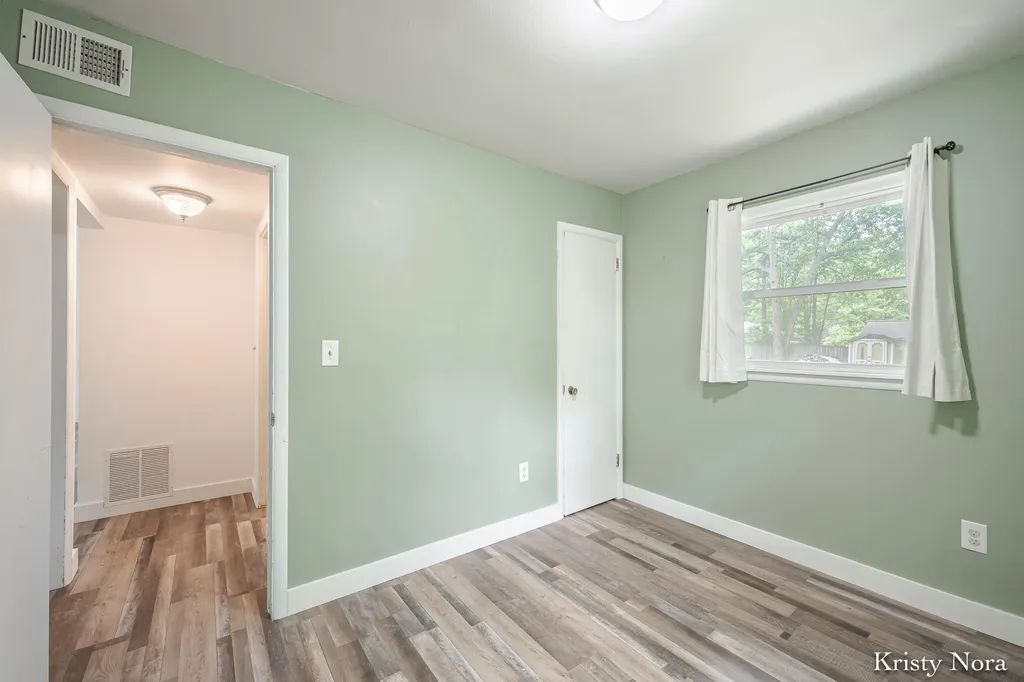 4329 Laura Street NW Alpine Township MI 49321