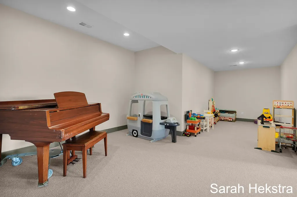 4782 4th Street Leighton Township MI 49316