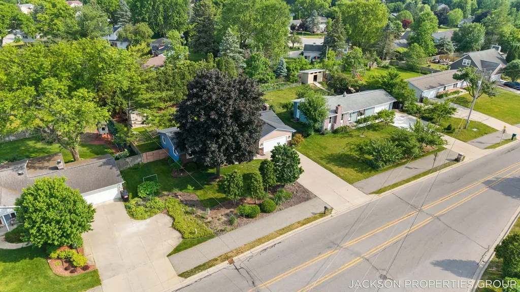 1630 Forest Hill Avenue SE Kentwood City MI 49546