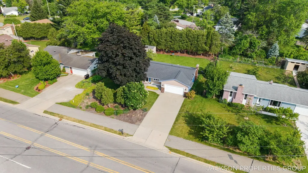 1630 Forest Hill Avenue SE Kentwood City MI 49546
