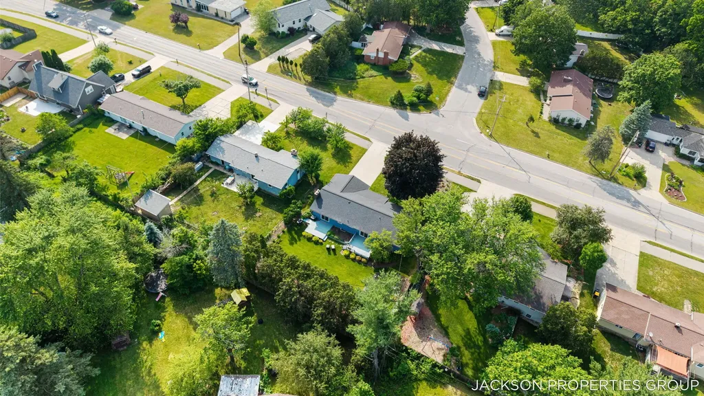 1630 Forest Hill Avenue SE Kentwood City MI 49546