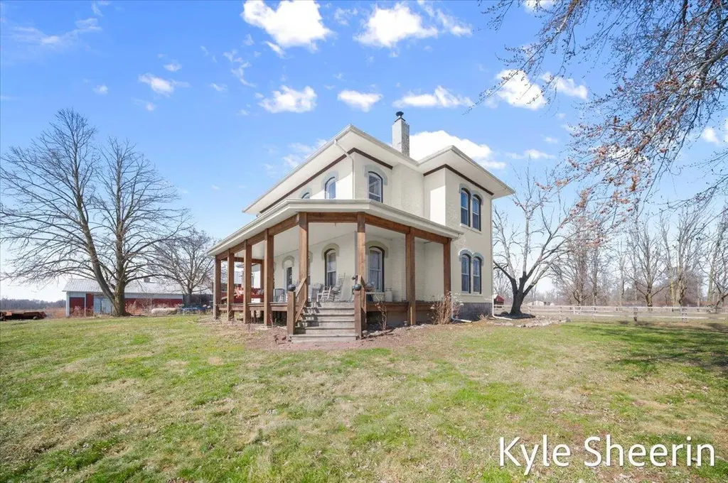 1648 S Johnson Road Easton Township MI 48881