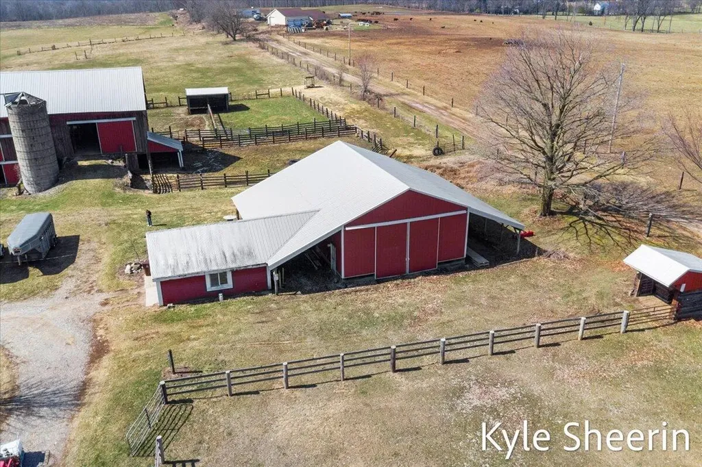 1648 S Johnson Road Easton Township MI 48881