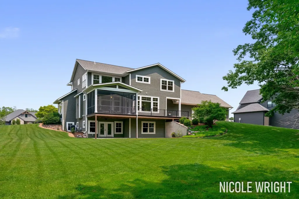 600 Stonehill Court Georgetown Charter Township MI 49418