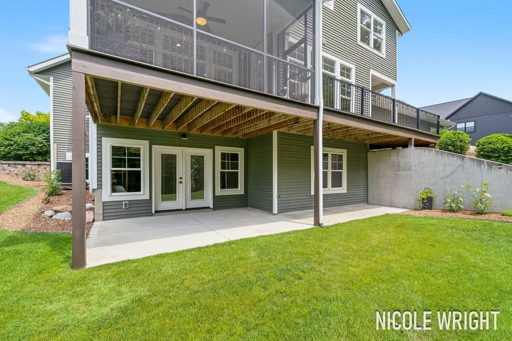 600 Stonehill Court Georgetown Charter Township MI 49418