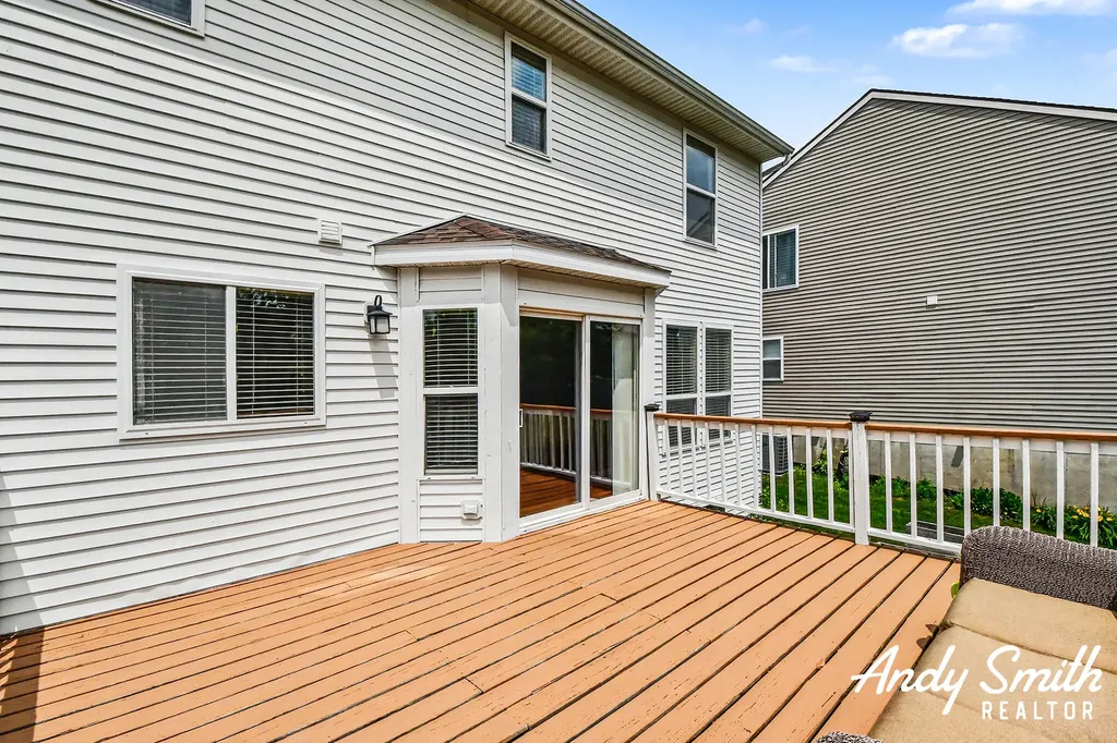 3642 S Falling Leaf Drive SE Kentwood City MI 49512
