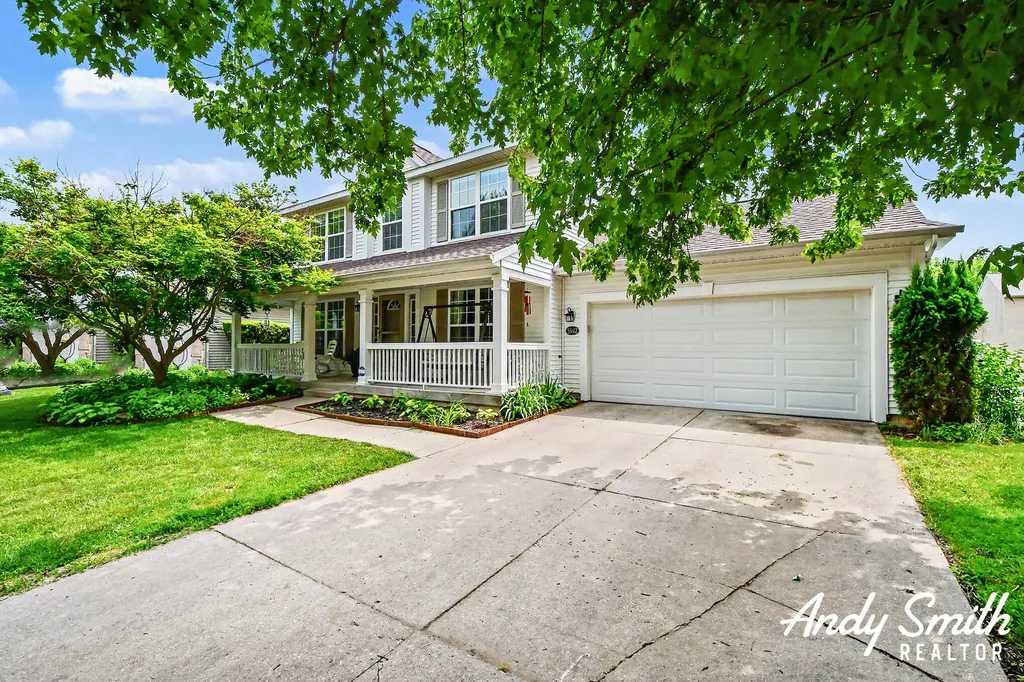3642 S Falling Leaf Drive SE Kentwood City MI 49512