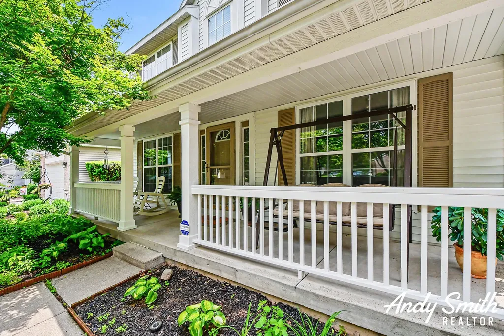 3642 S Falling Leaf Drive SE Kentwood City MI 49512