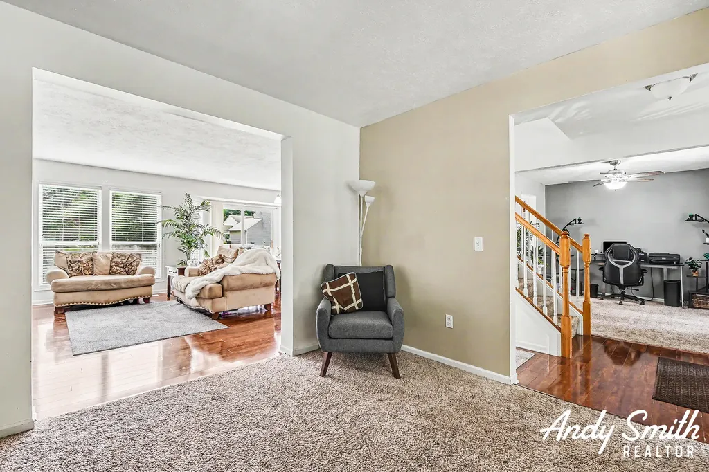 3642 S Falling Leaf Drive SE Kentwood City MI 49512