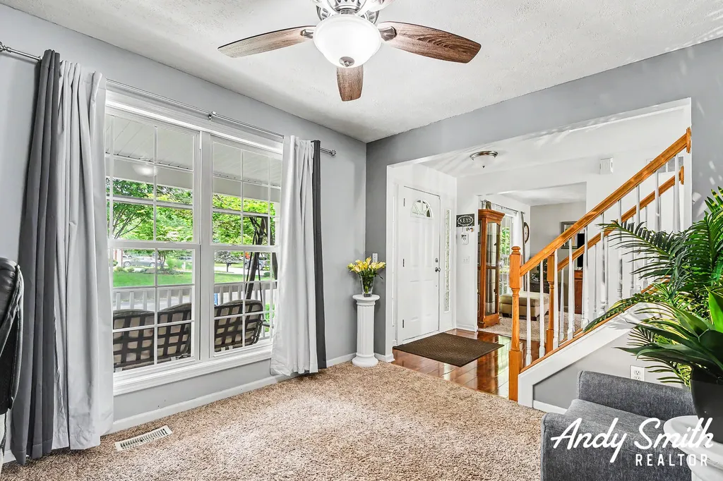 3642 S Falling Leaf Drive SE Kentwood City MI 49512