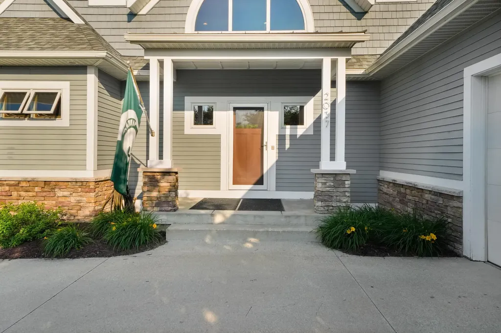 2037 Jennydale Court SE Cascade Charter Township MI 49546