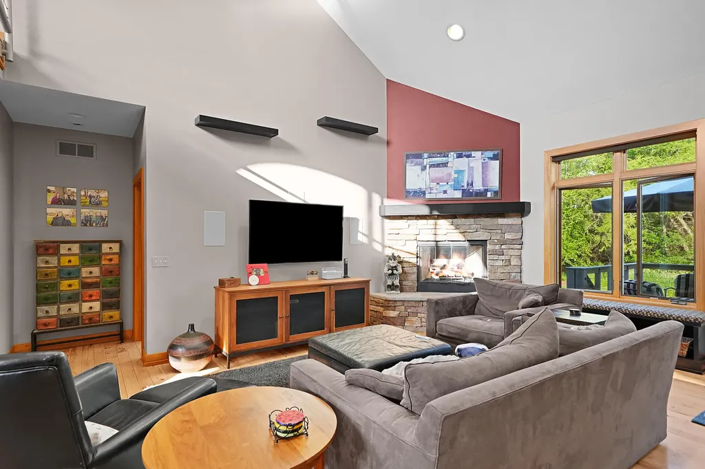 2037 Jennydale Court SE Cascade Charter Township MI 49546
