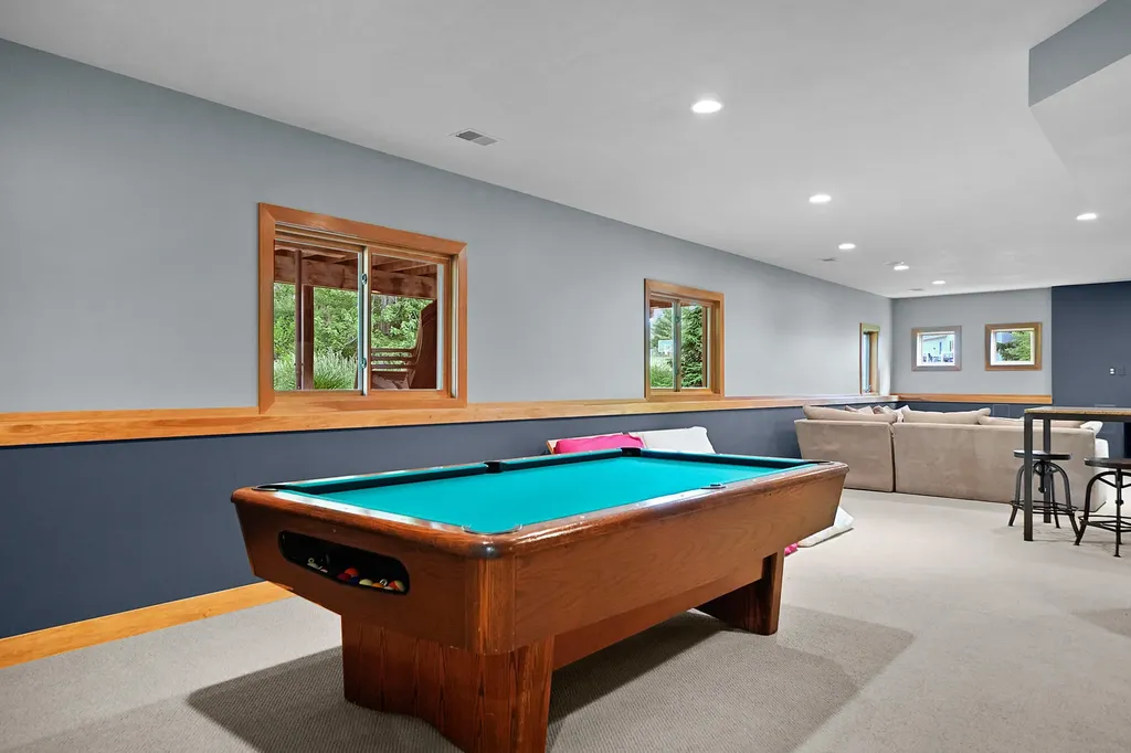2037 Jennydale Court SE Cascade Charter Township MI 49546