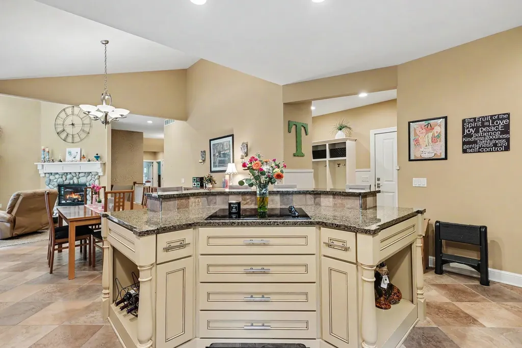 2844 Bunker Hill Drive NW Tallmadge Charter Township MI 49435