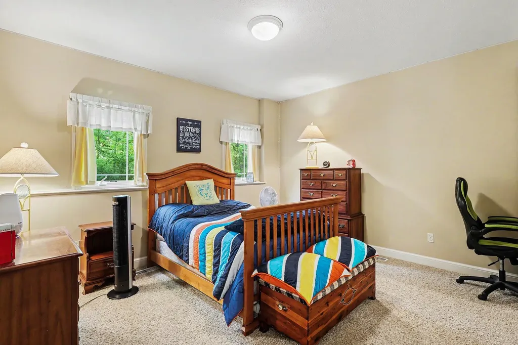 2844 Bunker Hill Drive NW Tallmadge Charter Township MI 49435