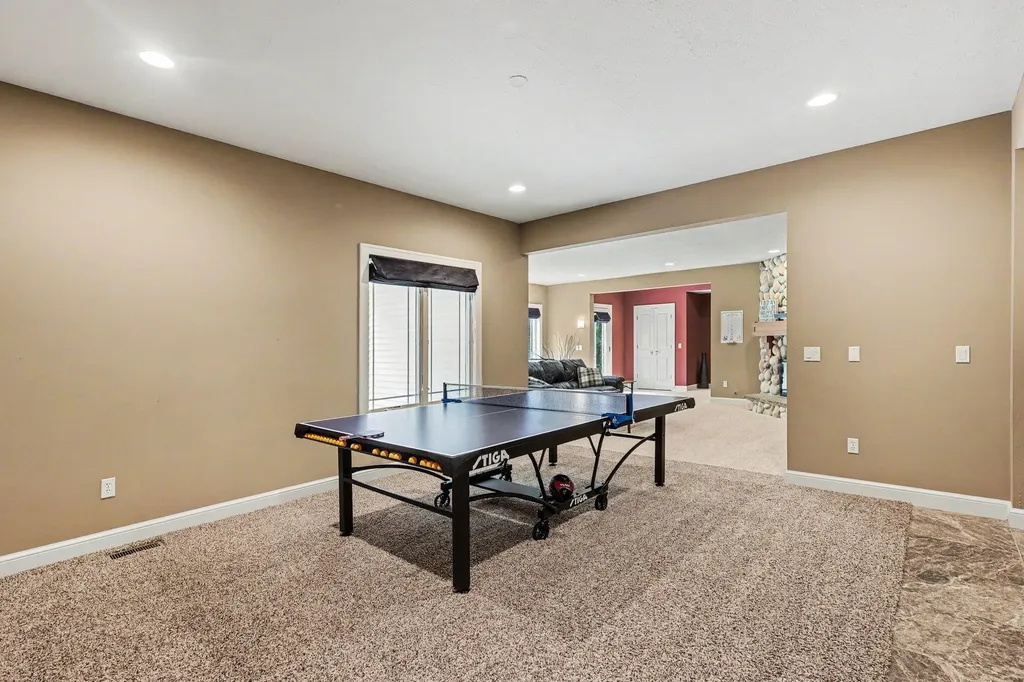 2844 Bunker Hill Drive NW Tallmadge Charter Township MI 49435