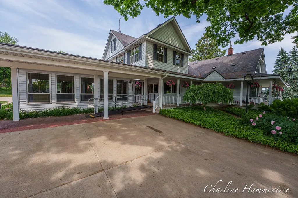 9111 Summit Avenue NE Algoma Township MI 49341